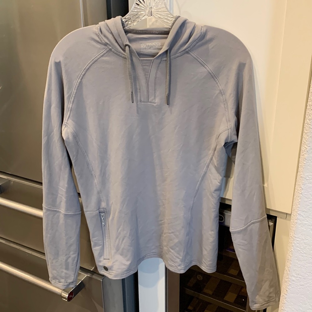 Outdoor Research light gray Ensenada Sun Hoodie, size S.